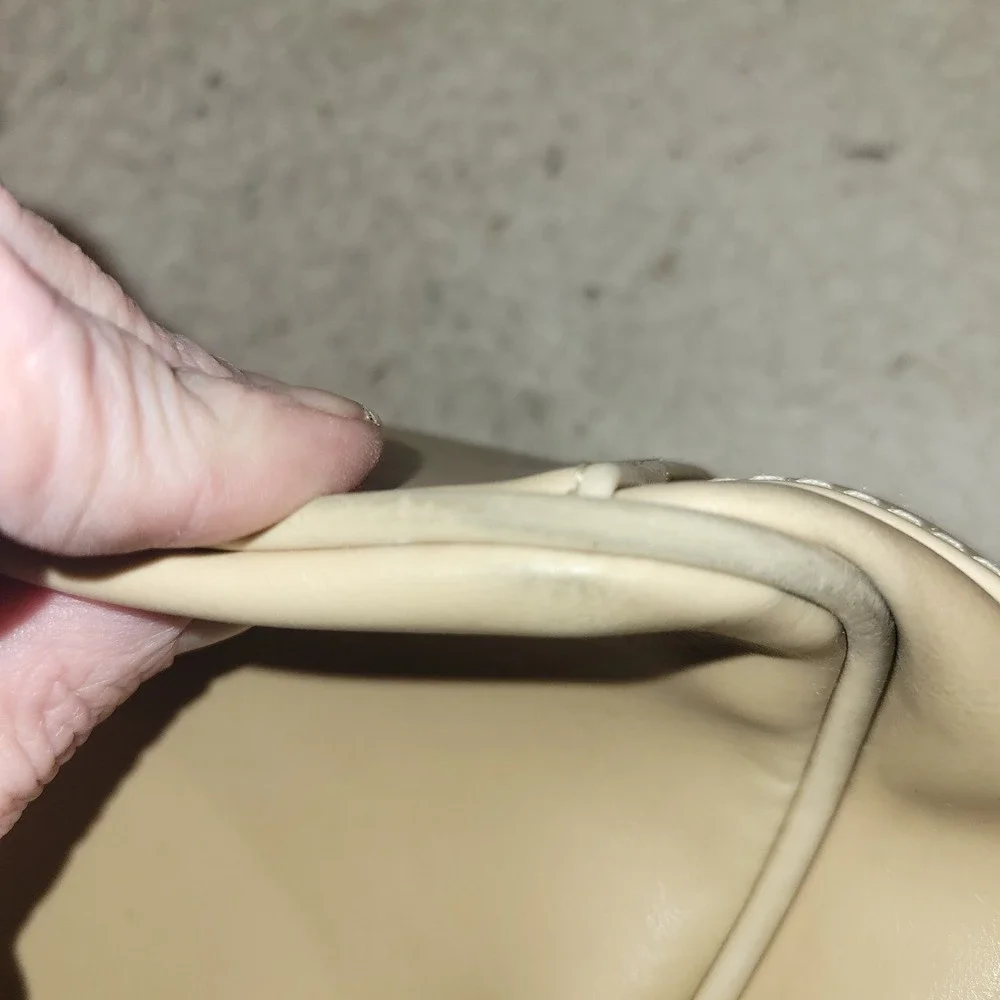 Liz‎ Claiborne Beige Shoulder Bag Faux Leather Minimalist Classic Hobo Pocket